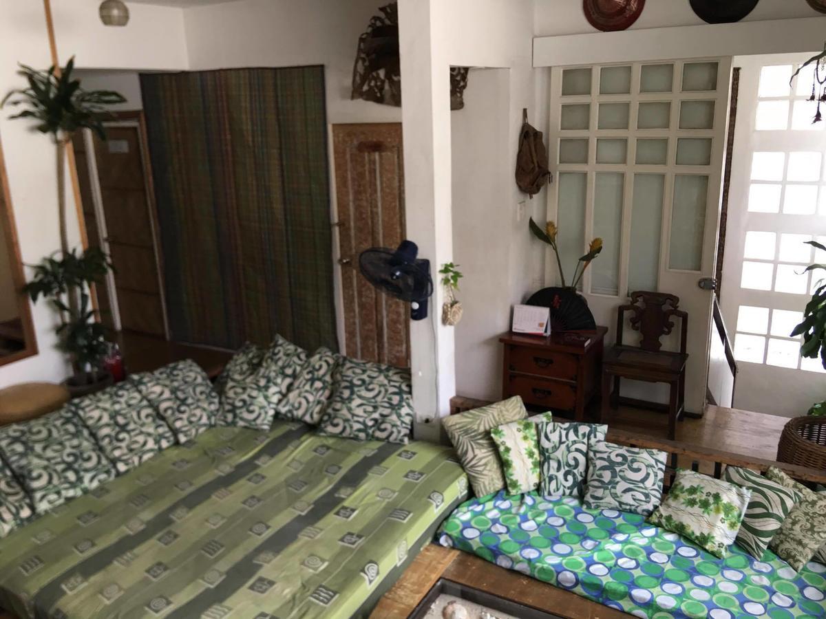 Humble Hut Hostel Manila Eksteriør billede