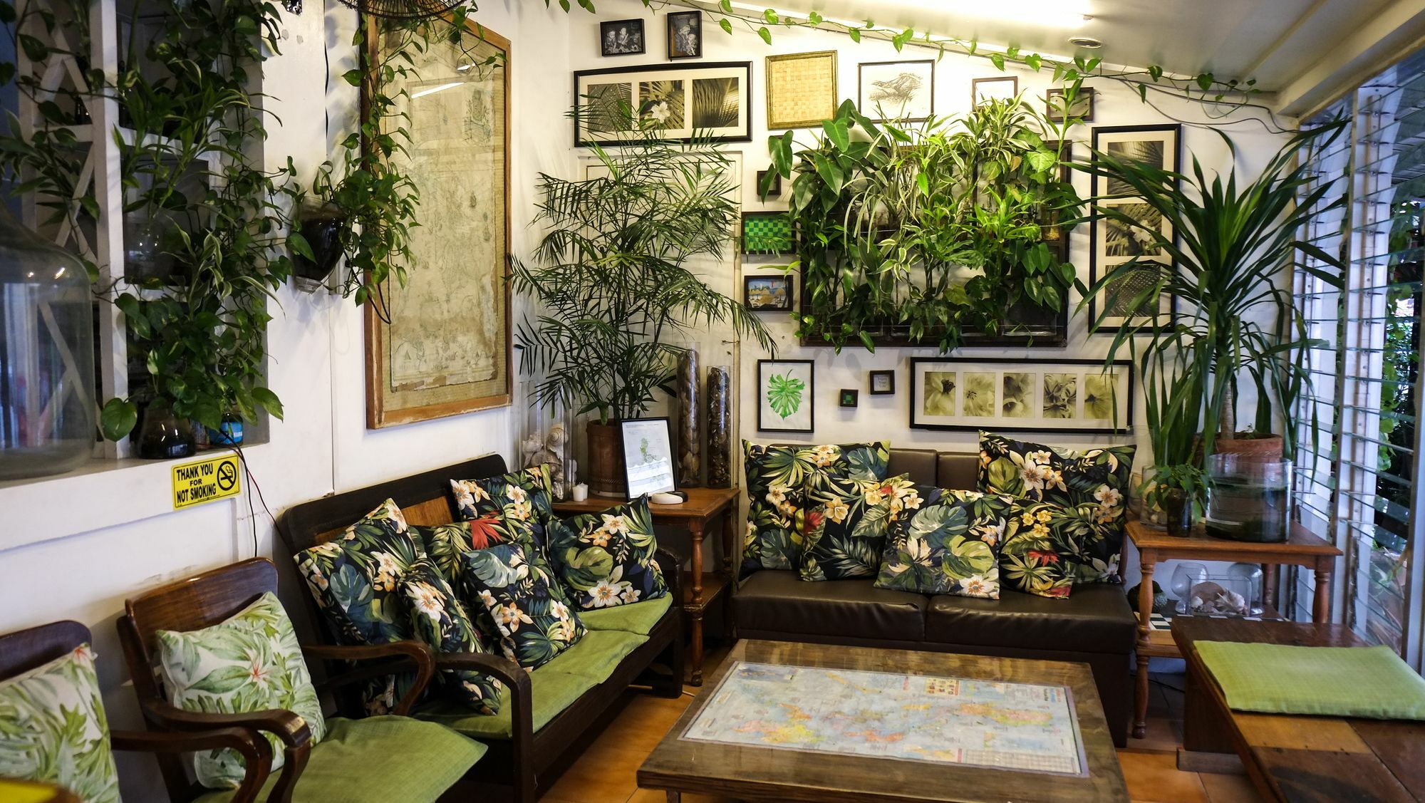 Humble Hut Hostel Manila Eksteriør billede
